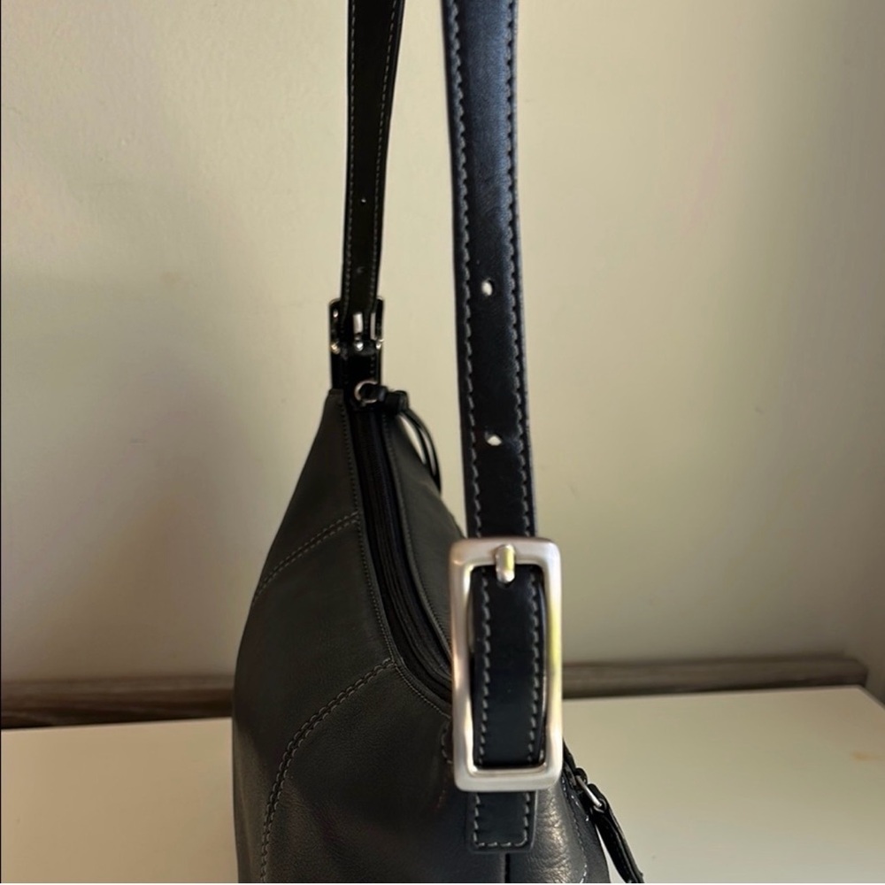Tignanello Black Leather Shoulder Hobo Bag - Picture 4 of 5
